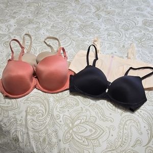 Bundle nursing bras 34 D